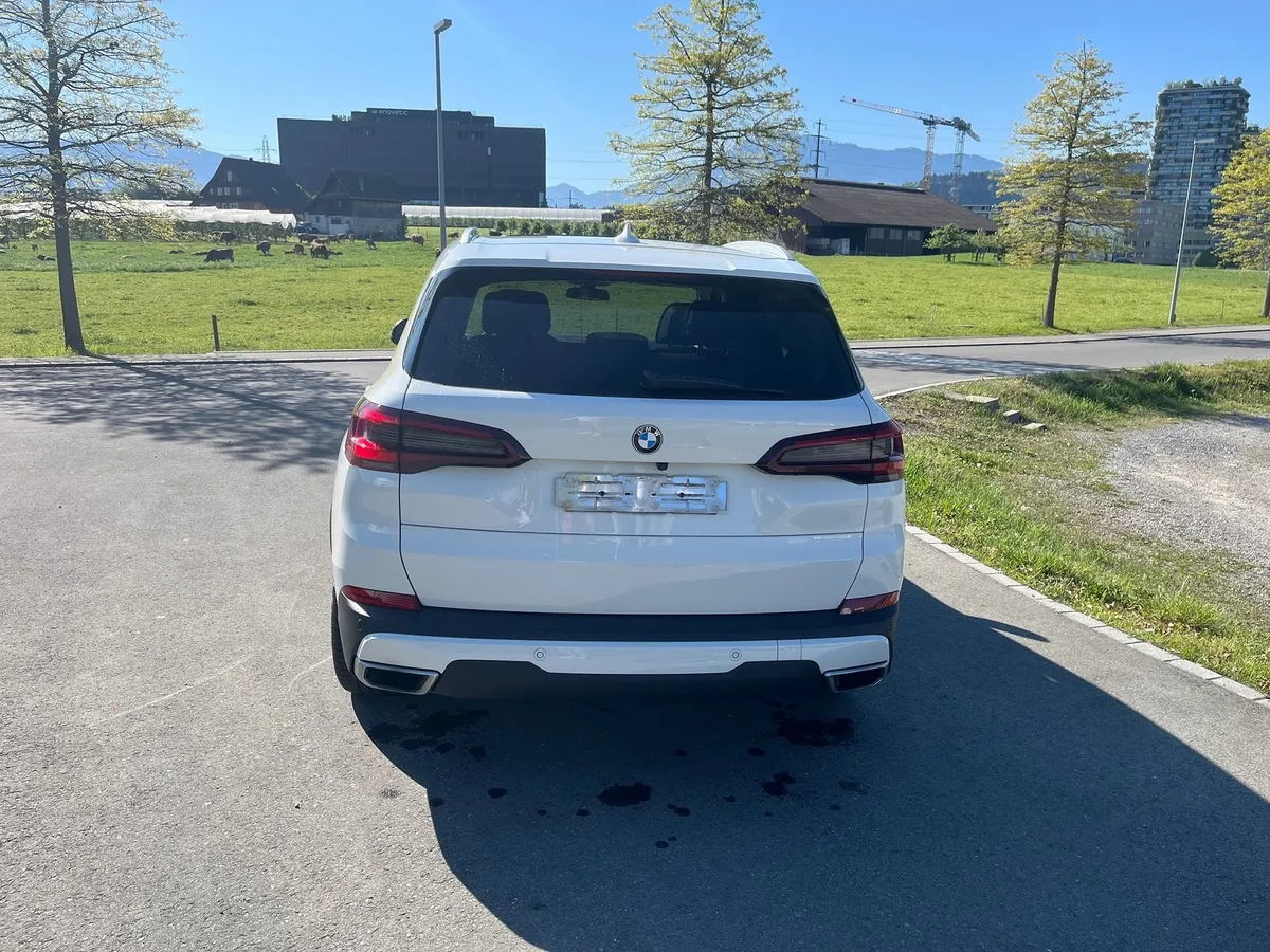 BMW X5 xDrive40d — zdjęcie 6