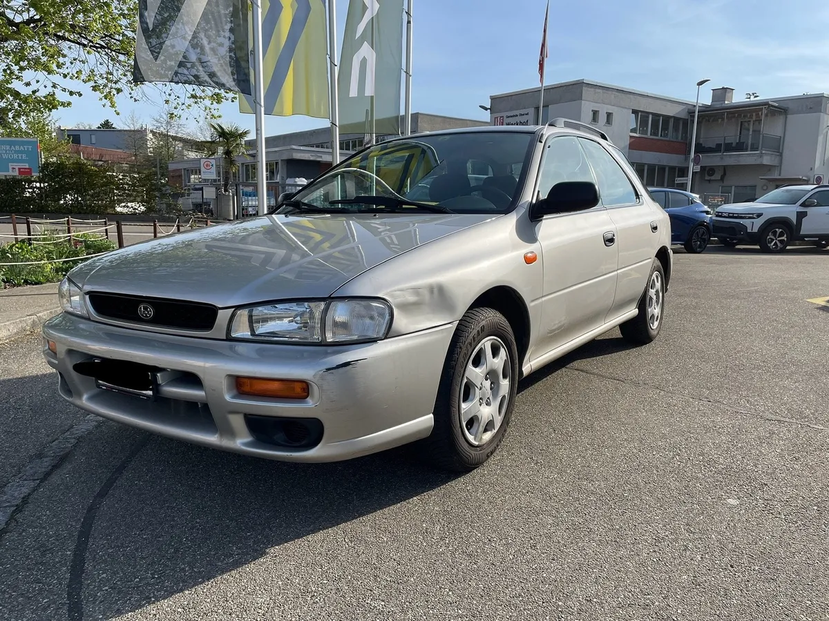 SUBARU Impreza 2.0 4WD — zdjęcie 2