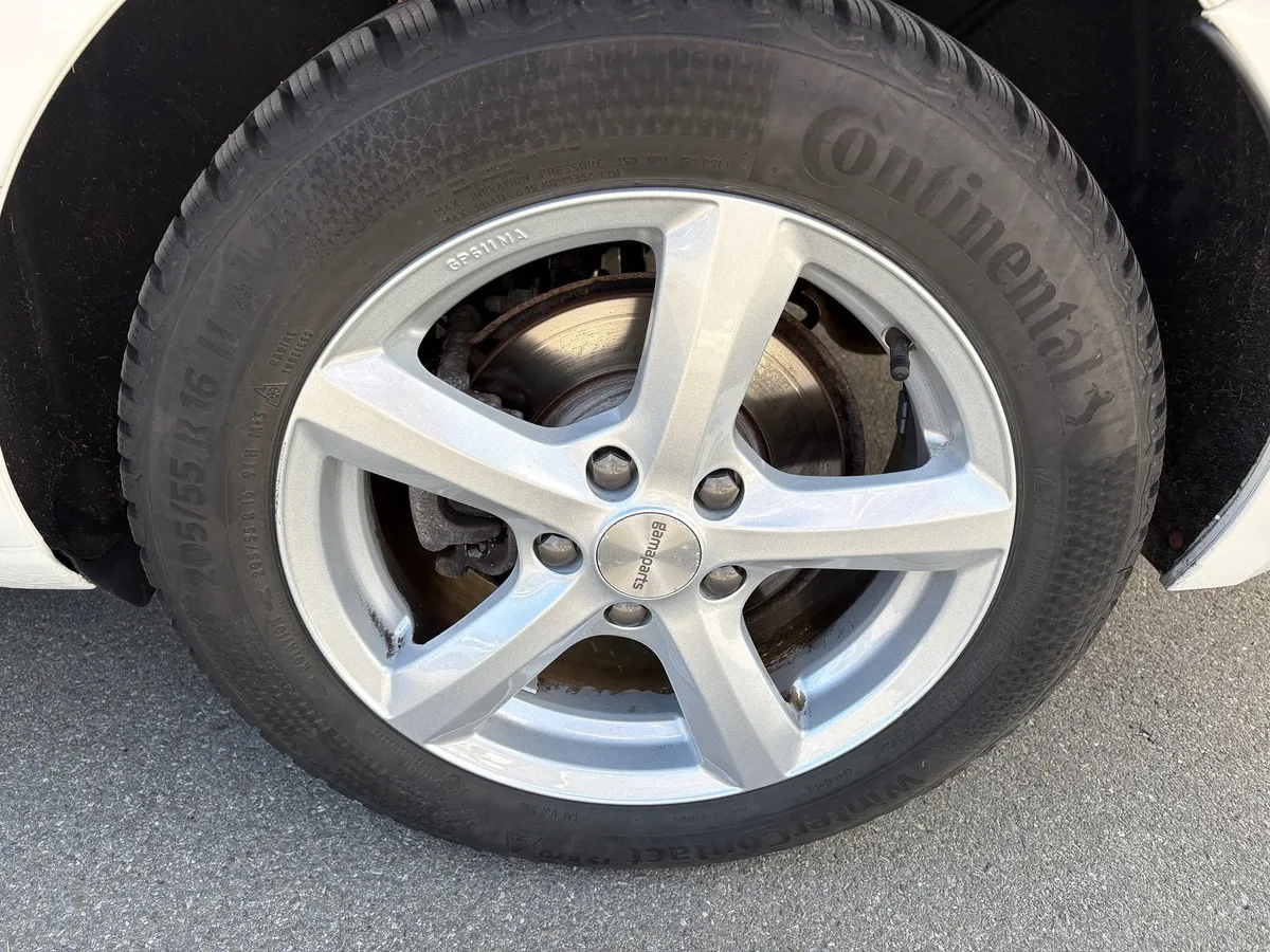 SKODA Octavia2.0TDI 4x4 — zdjęcie 15
