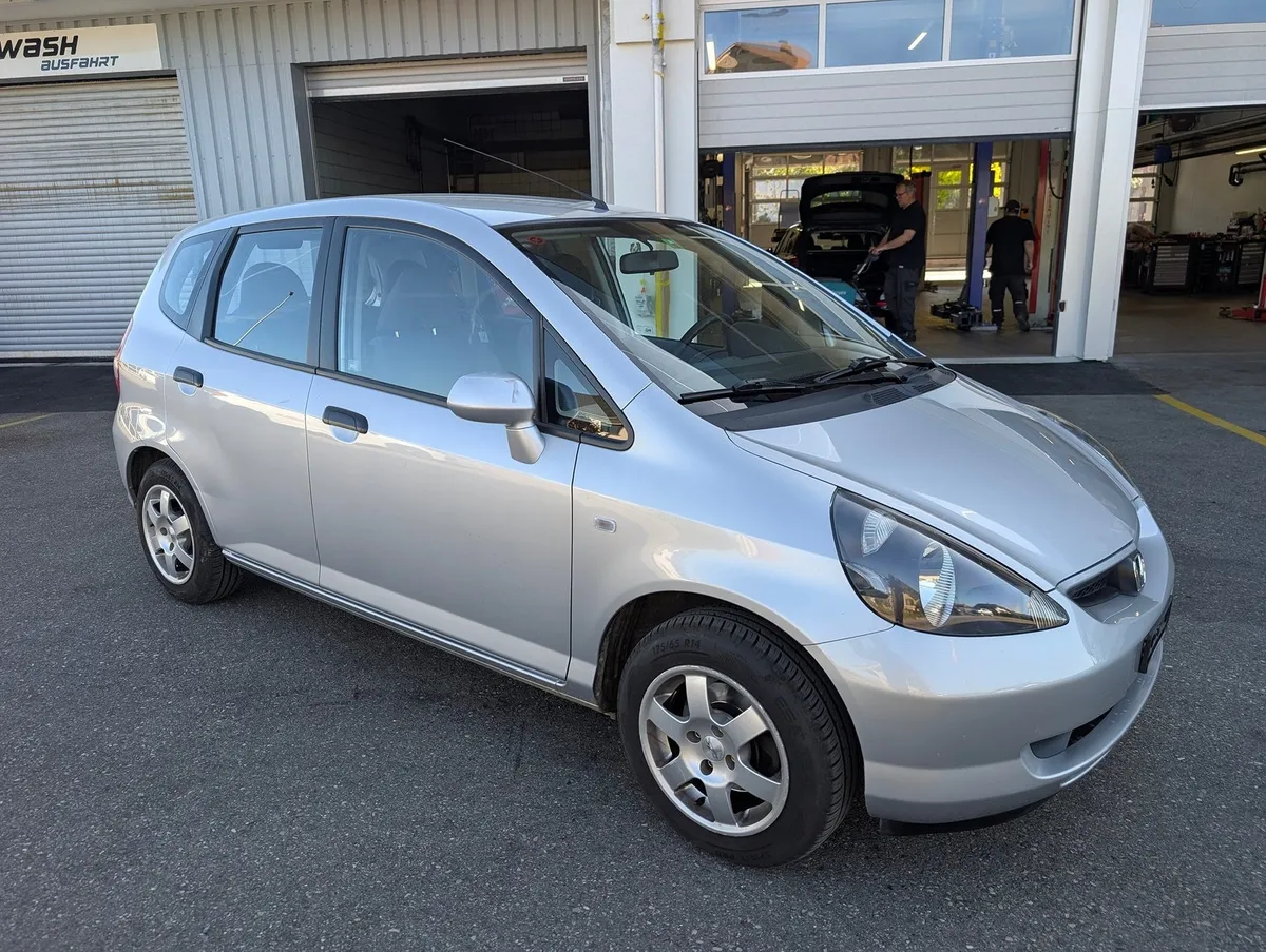 HONDA Jazz 1.4 ES MT — zdjęcie 10