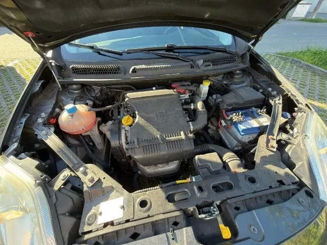 Fiat  Bravo 1.4 16V  Active, 90 HP — zdjęcie 9