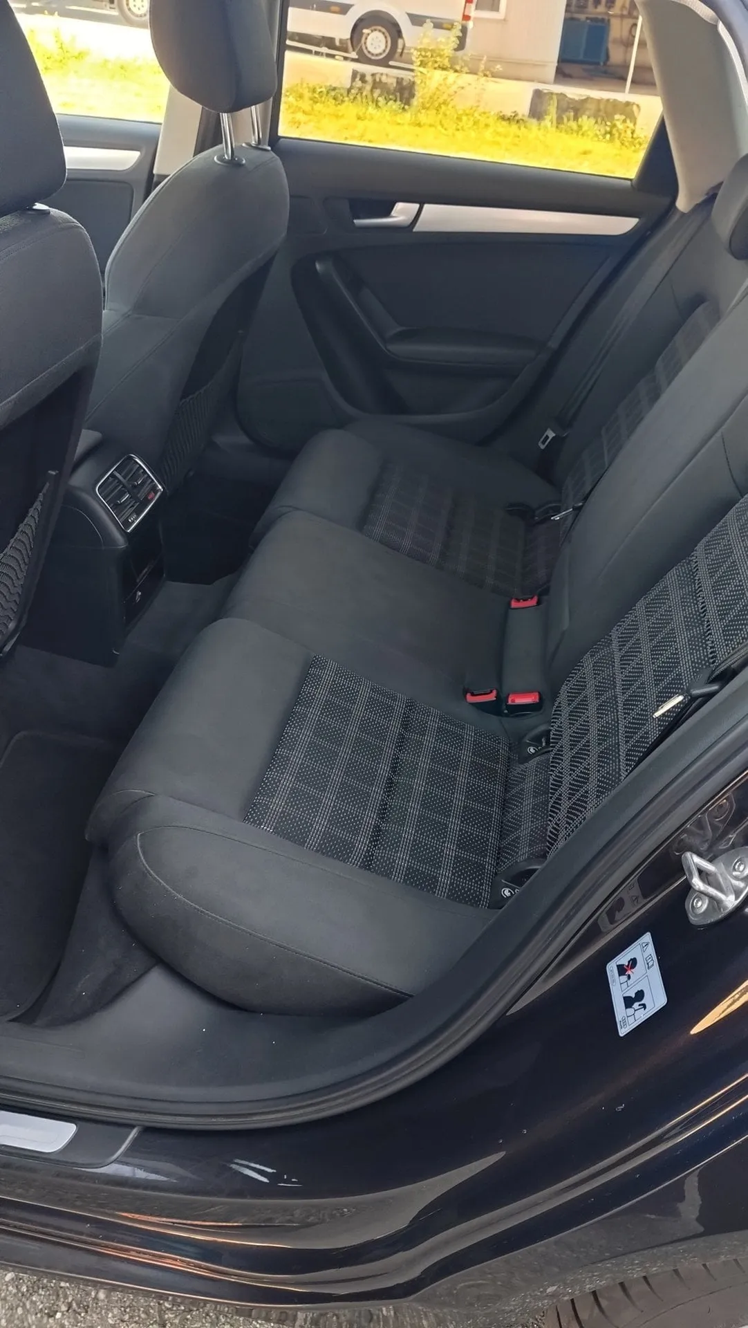 AUDI A4 Avant 2.0TFSI — zdjęcie 13