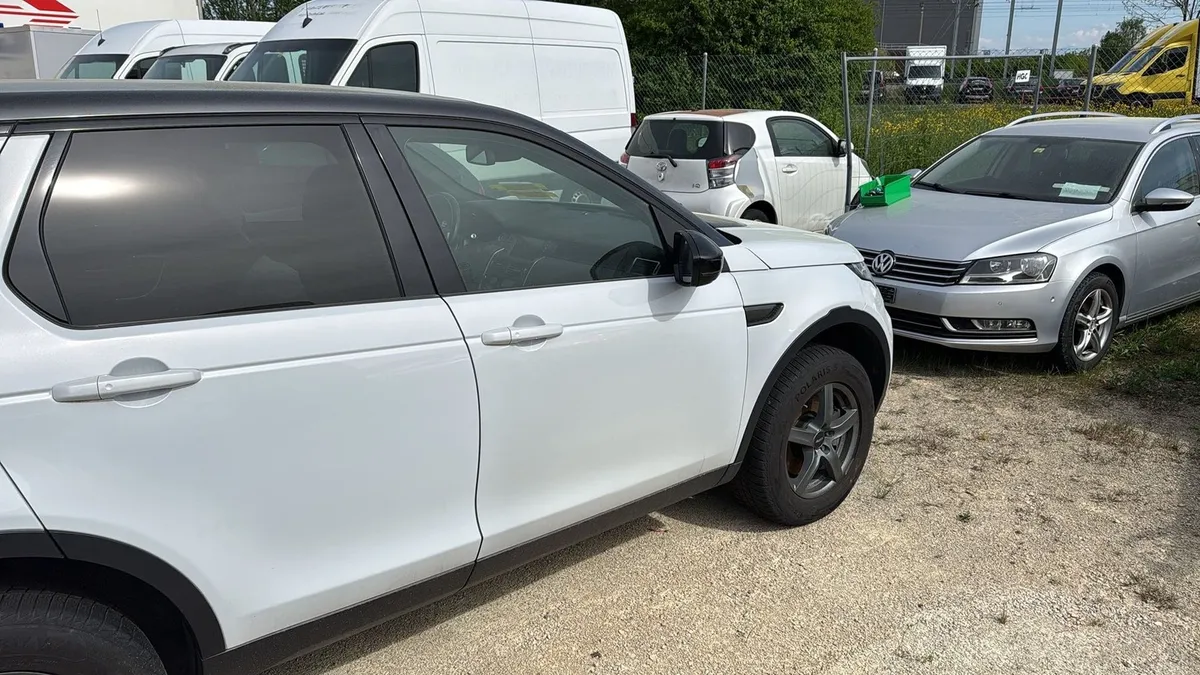 LAND ROVER DiscoverySp.TD4 — zdjęcie 7