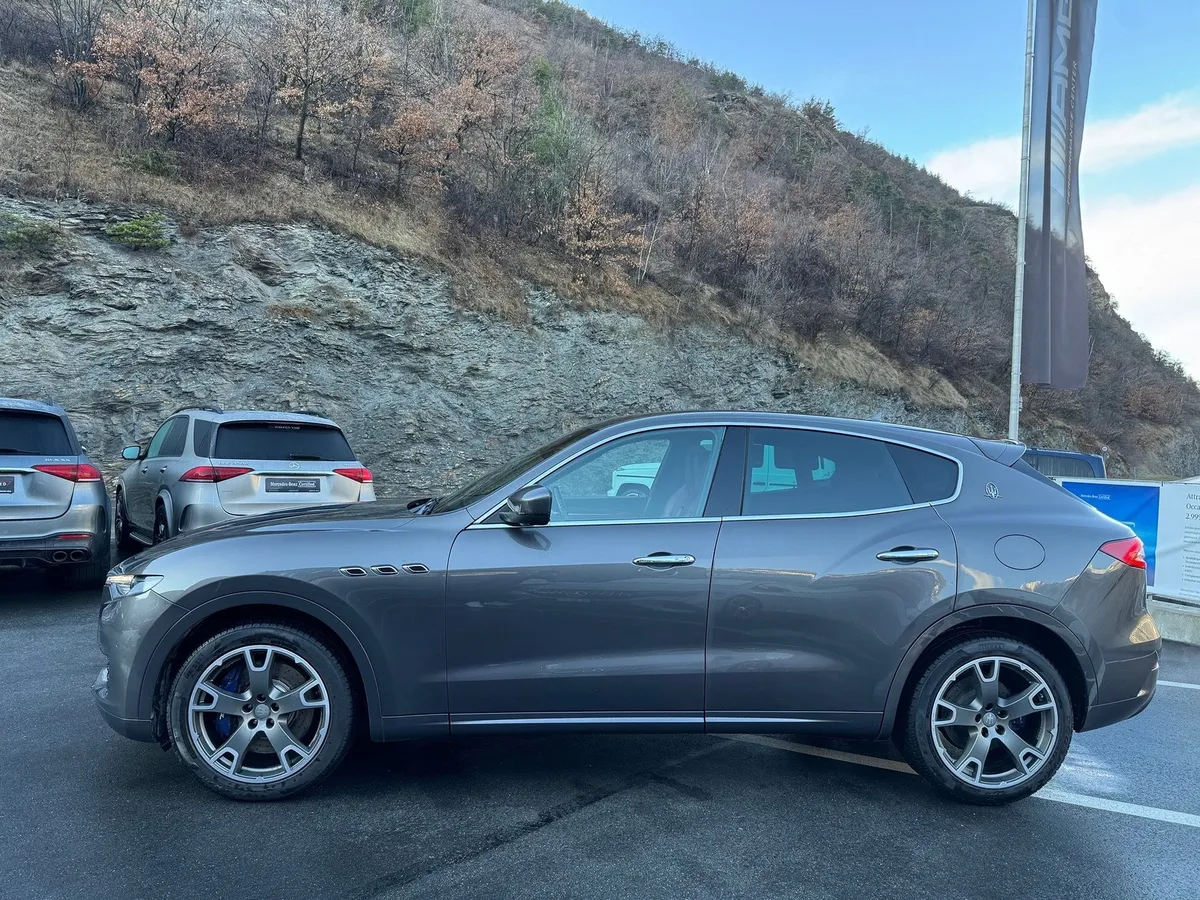 MASERATI Levante S — zdjęcie 5