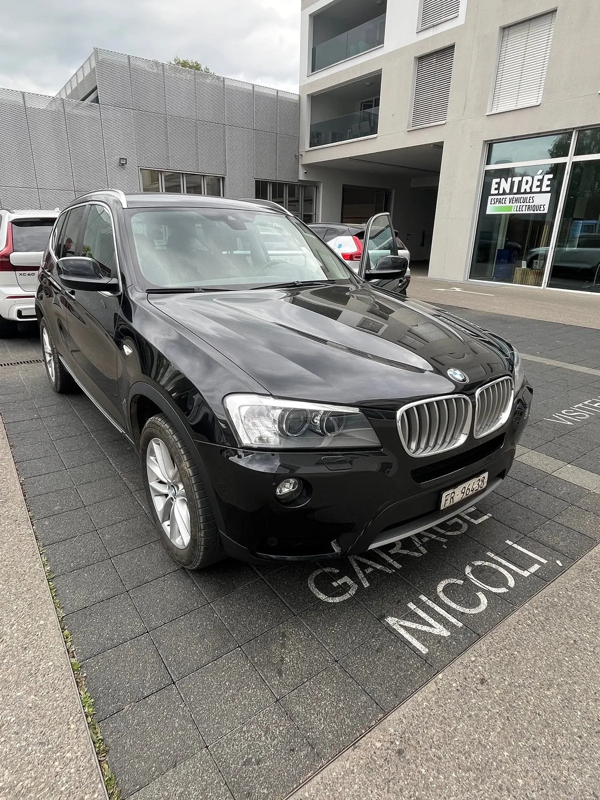 BMW X3 xDrive35d — zdjęcie 3