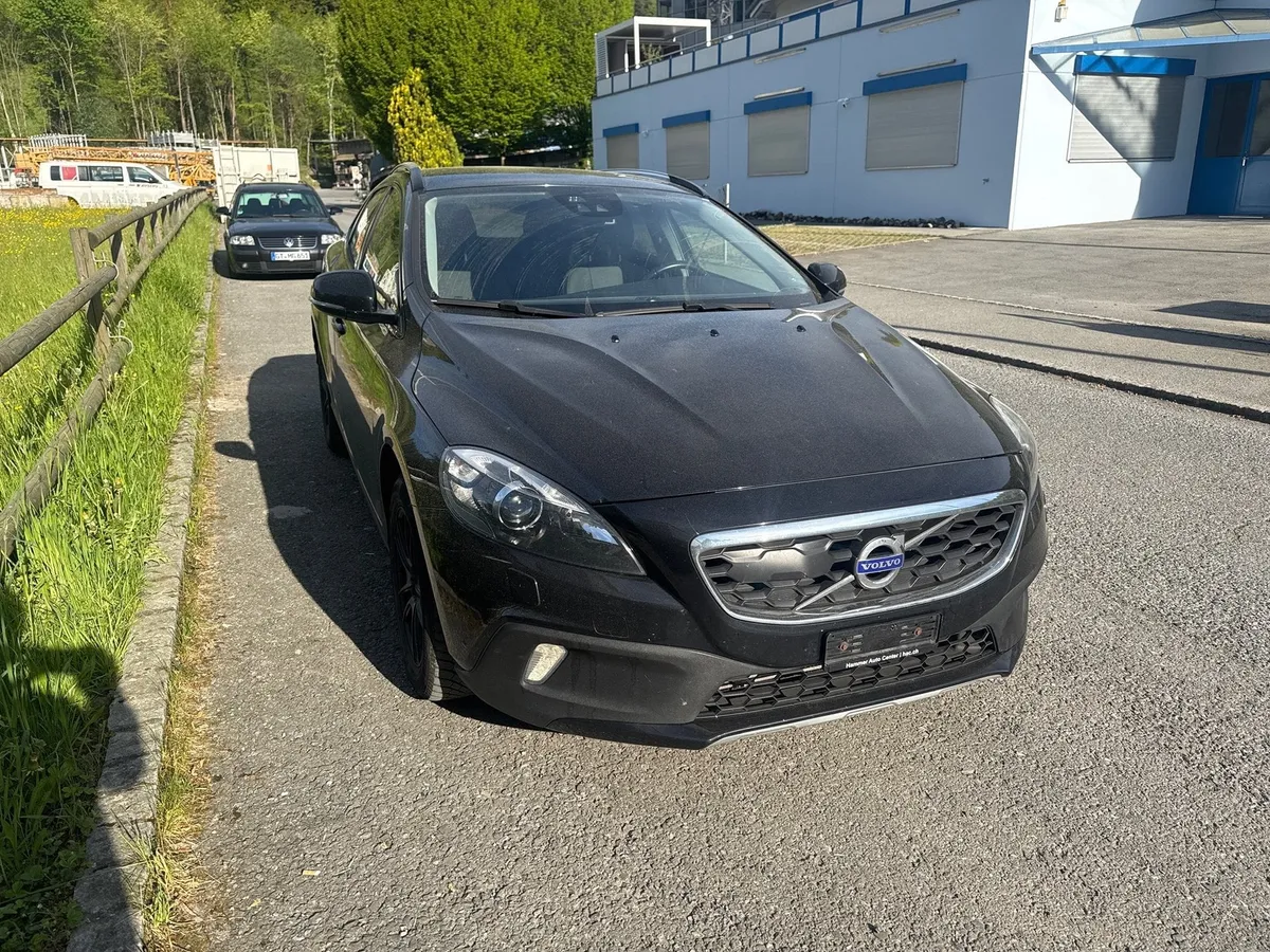 VOLVO V40 CC T4 AWD — zdjęcie 6