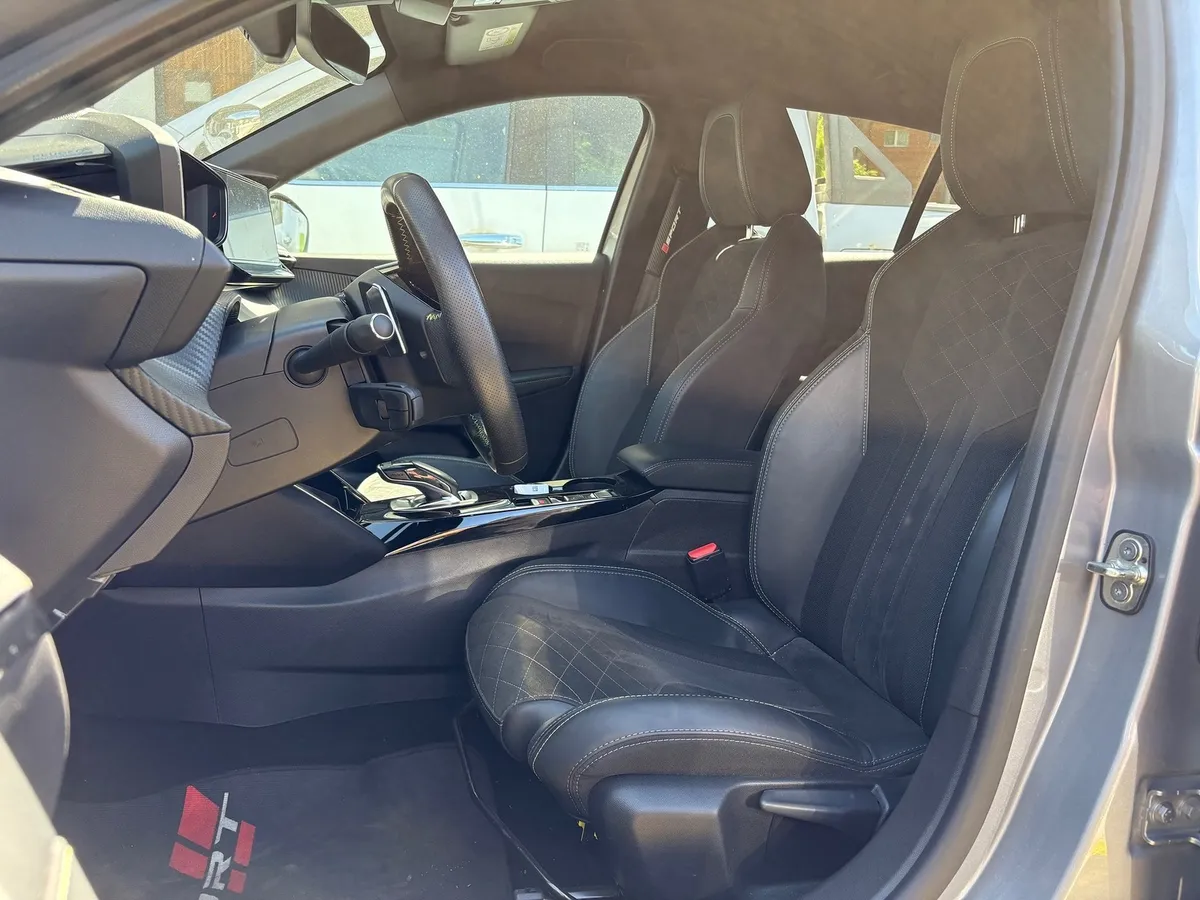 PEUGEOT 208 PureTech — zdjęcie 10