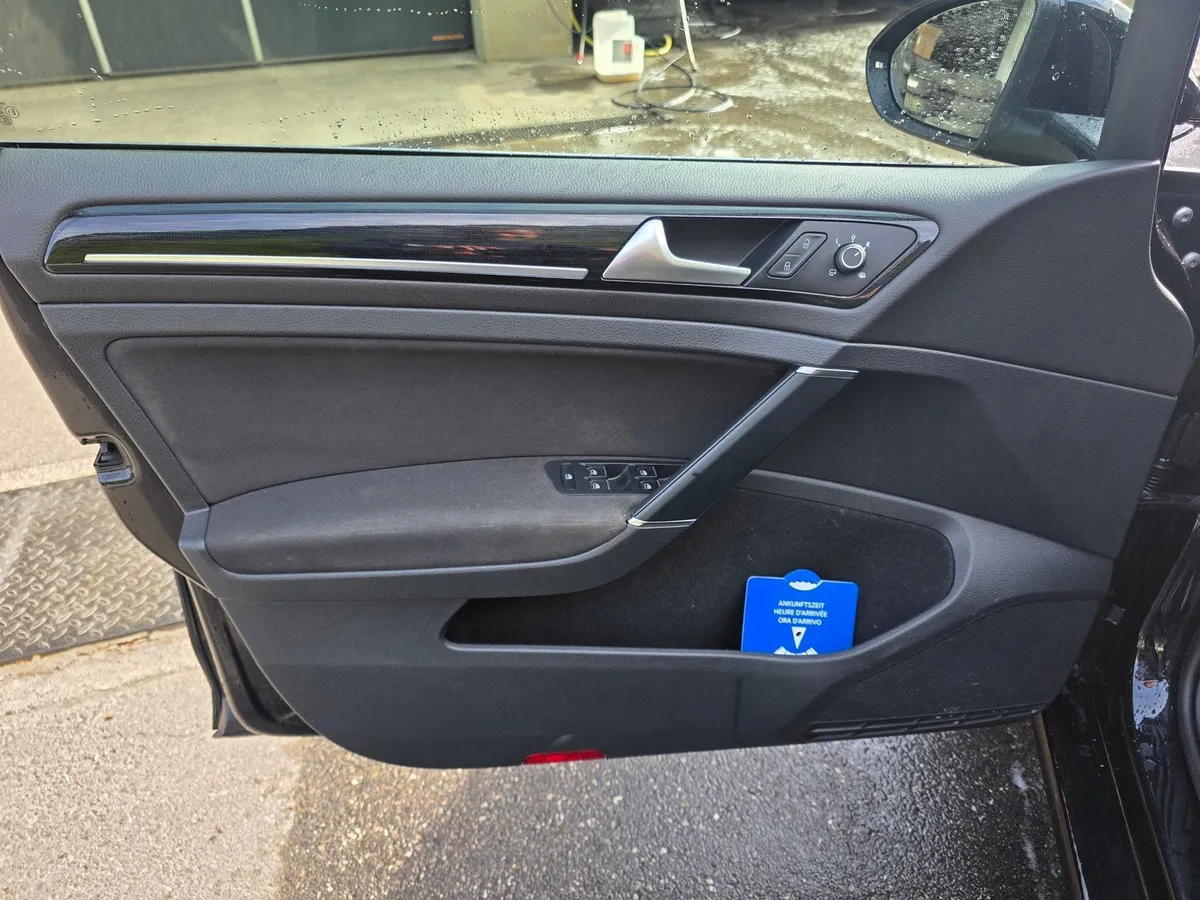 VW Golf Var. 4M 2.0 — zdjęcie 15