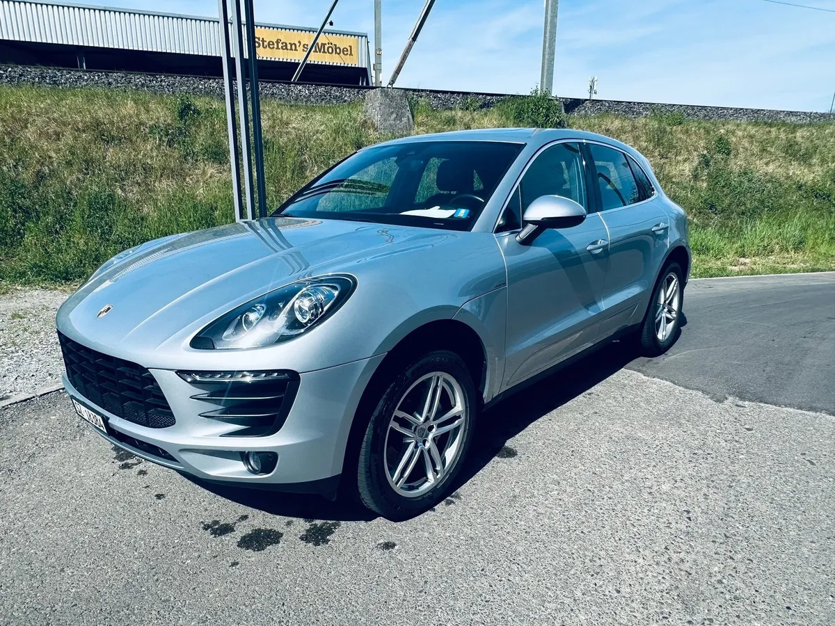 PORSCHE Macan S