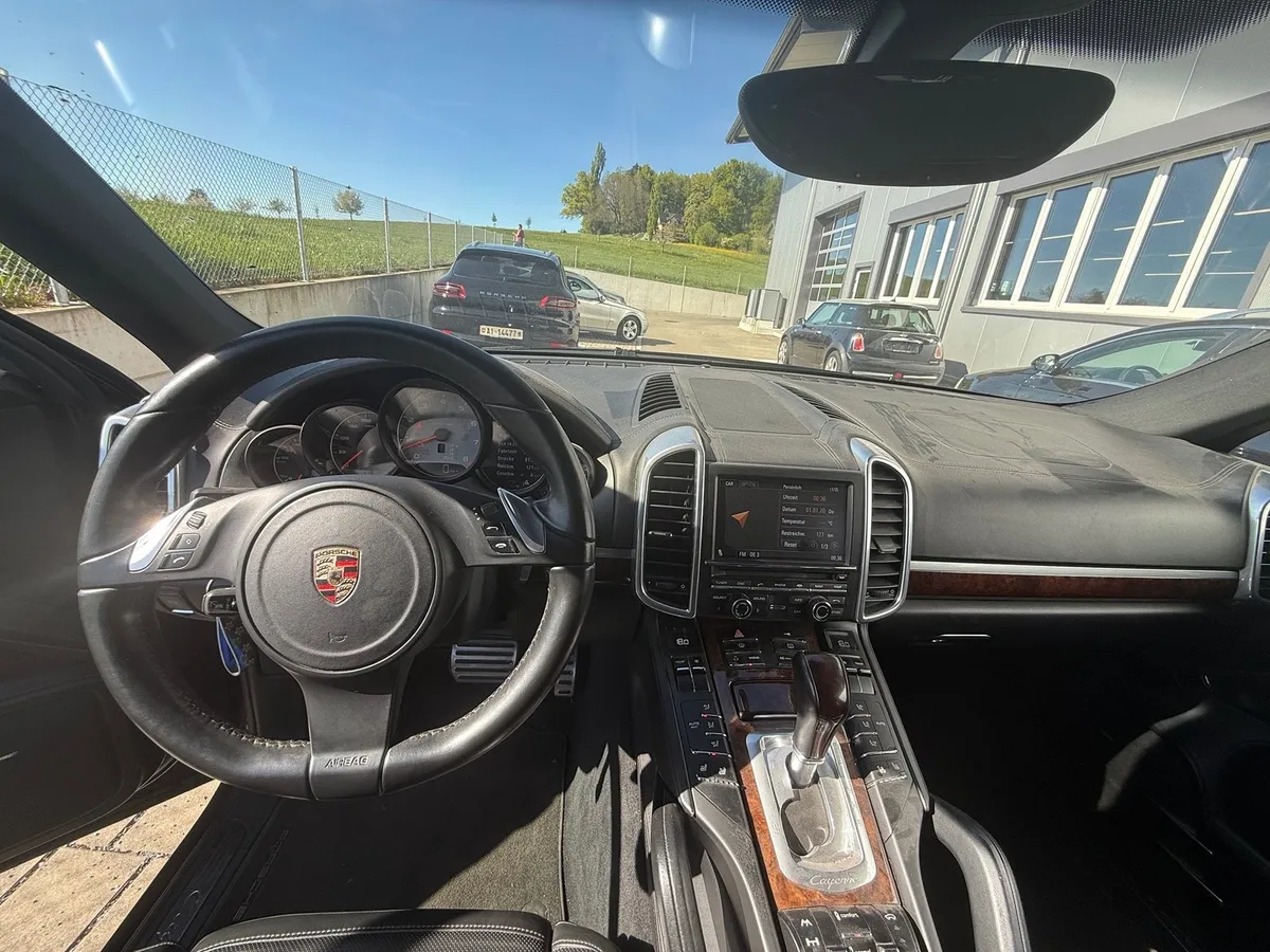 PORSCHE Cayenne S — zdjęcie 11