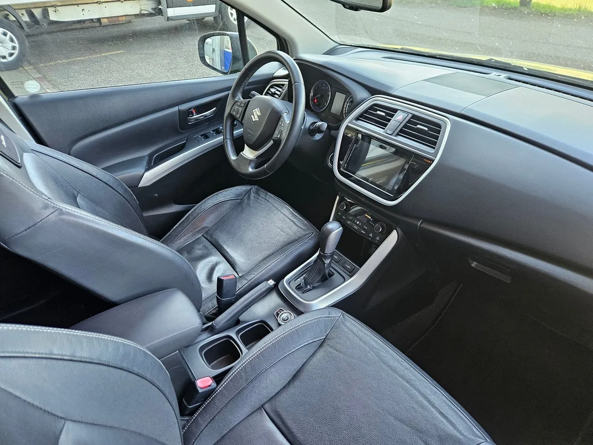 SUZUKI SX4S-CROSS1.6 4WD — zdjęcie 9