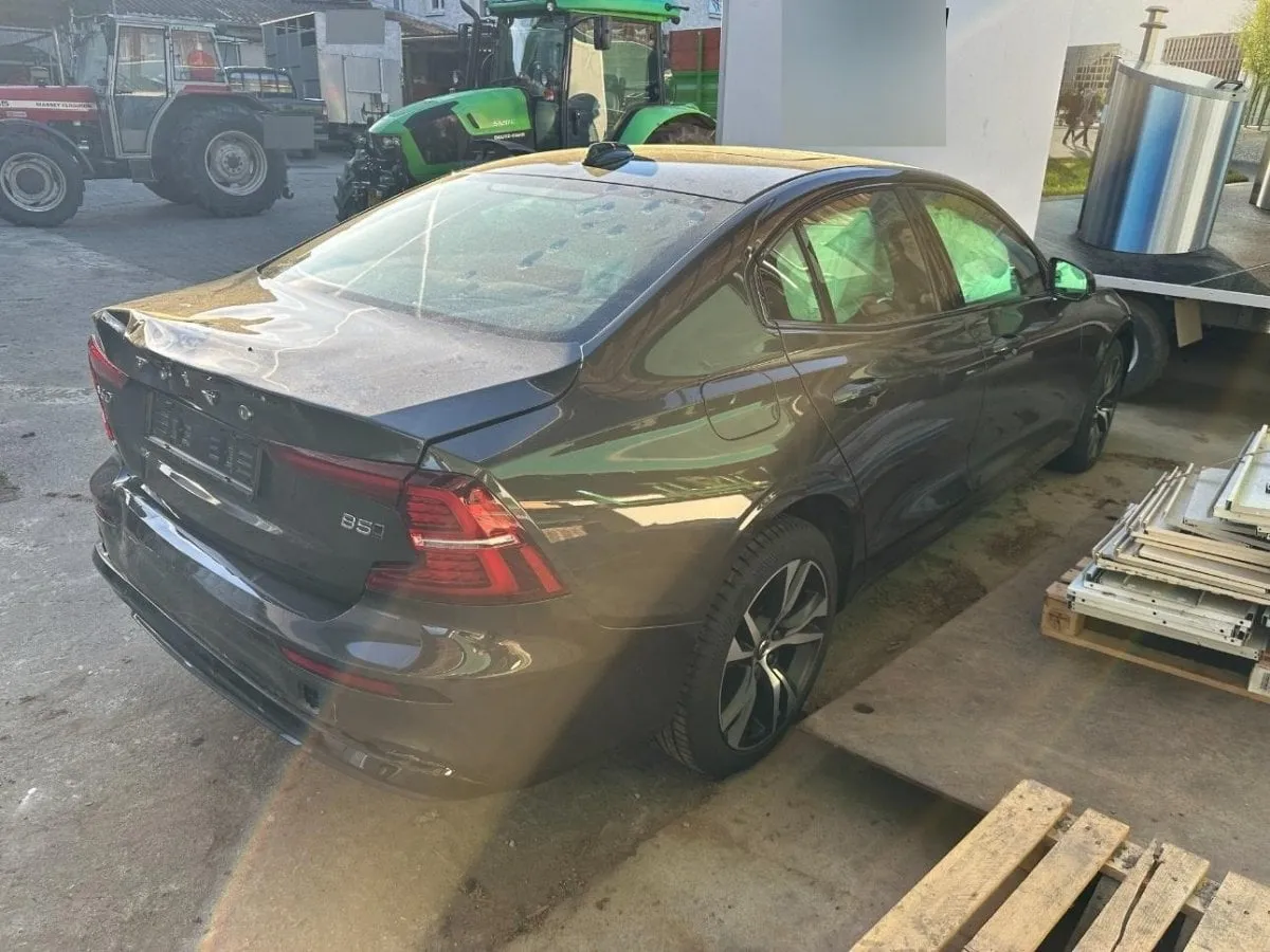 Volvo S60 Ultimate Dark 2.0, 250 HP — zdjęcie 5