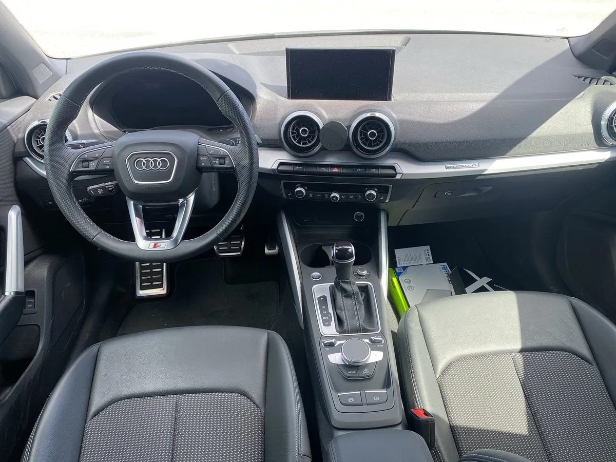AUDI Q2 40 TFSI qu — zdjęcie 9