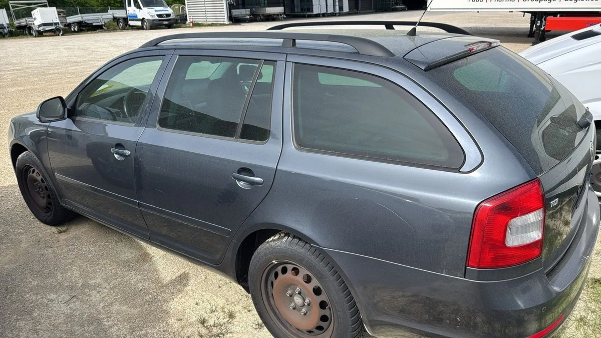 SKODA OCTAVIA C 1.6TDI — zdjęcie 5