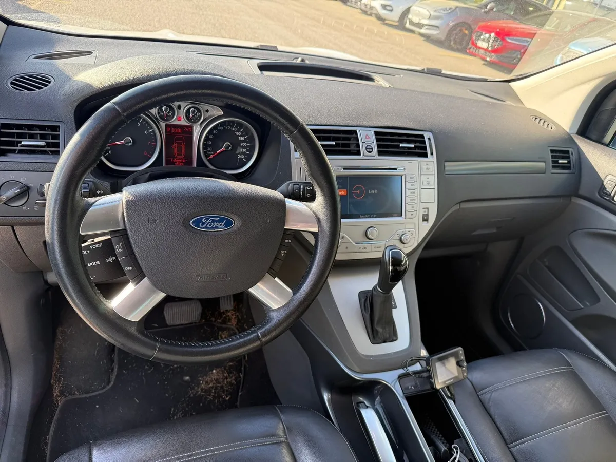 FORD Kuga 2.5 4x4 — zdjęcie 6