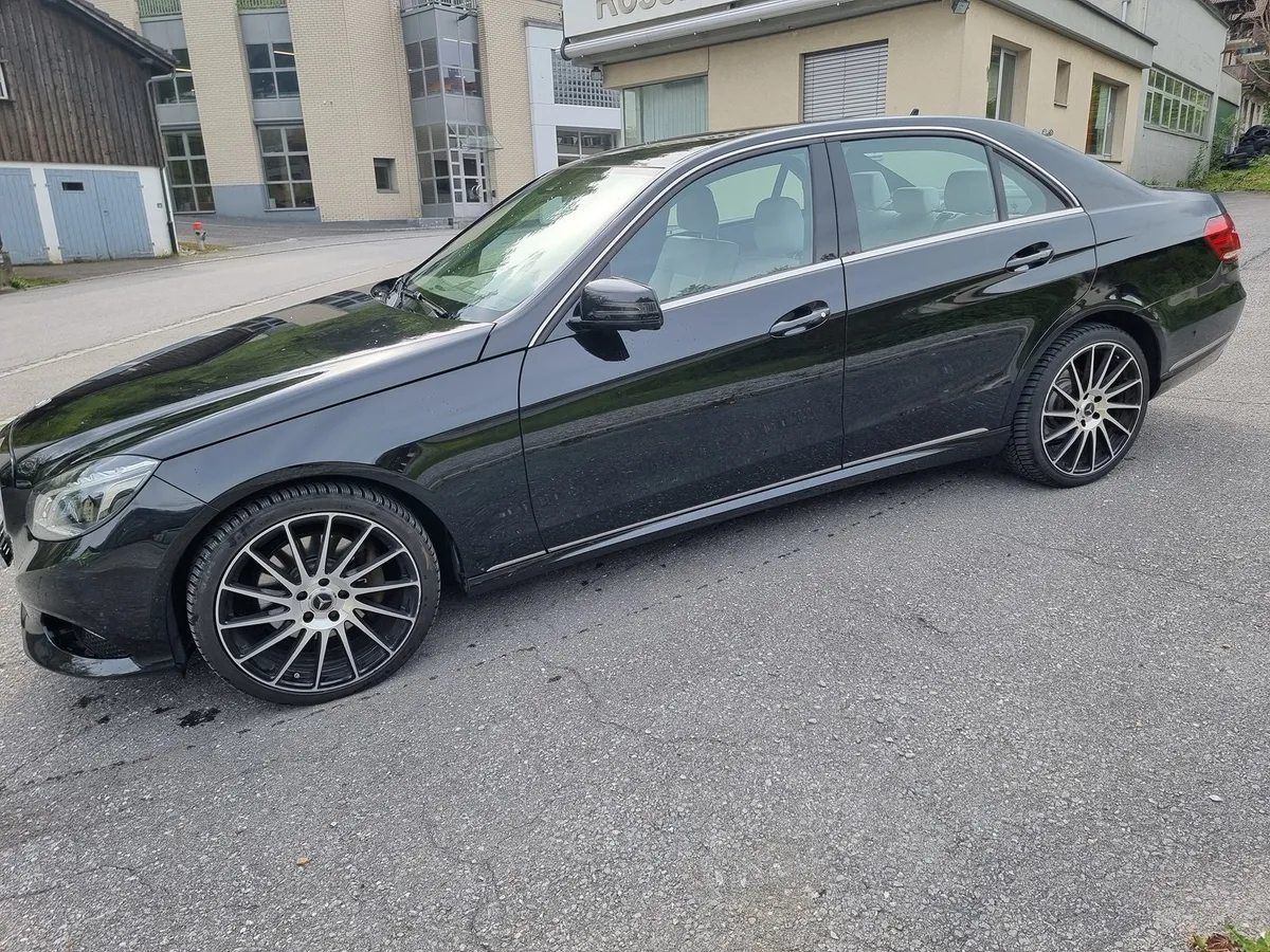 MERCEDES-BENZ E250CDI4m EC