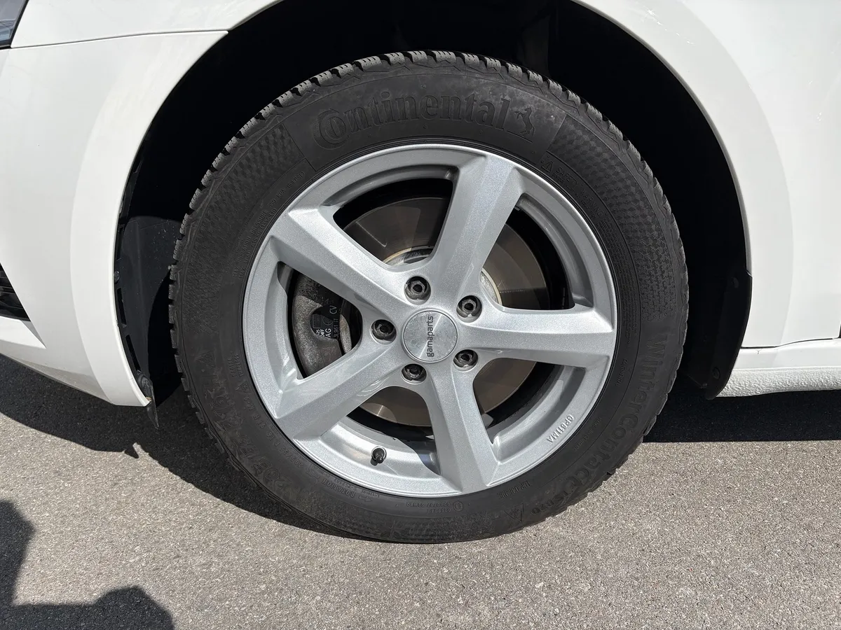 SKODA Octavia2.0TDI 4x4 — zdjęcie 14