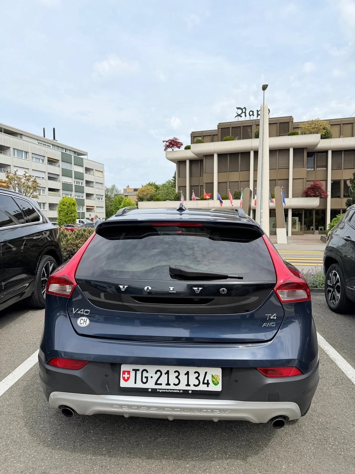 VOLVO V40 CC T4 AWD — zdjęcie 3