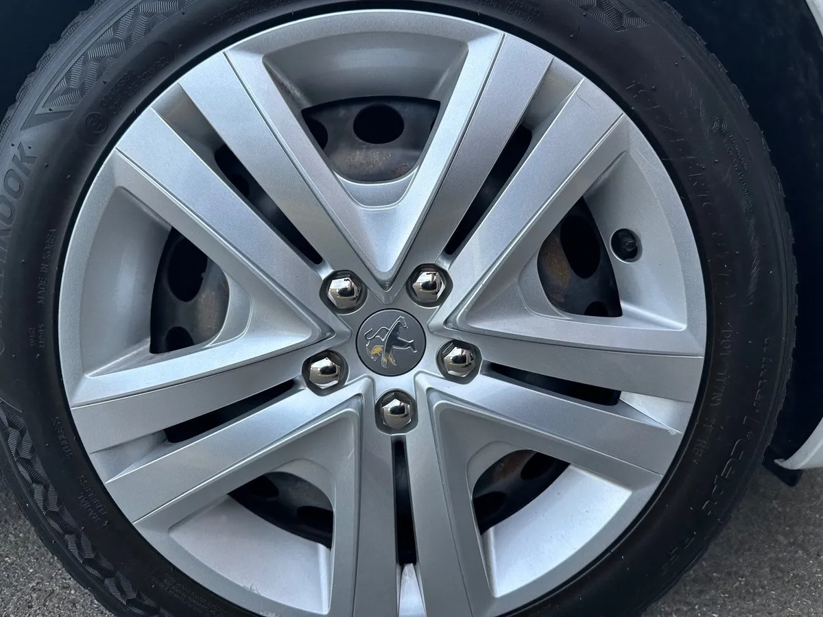 PEUGEOT 208 1.2 VTi — zdjęcie 10
