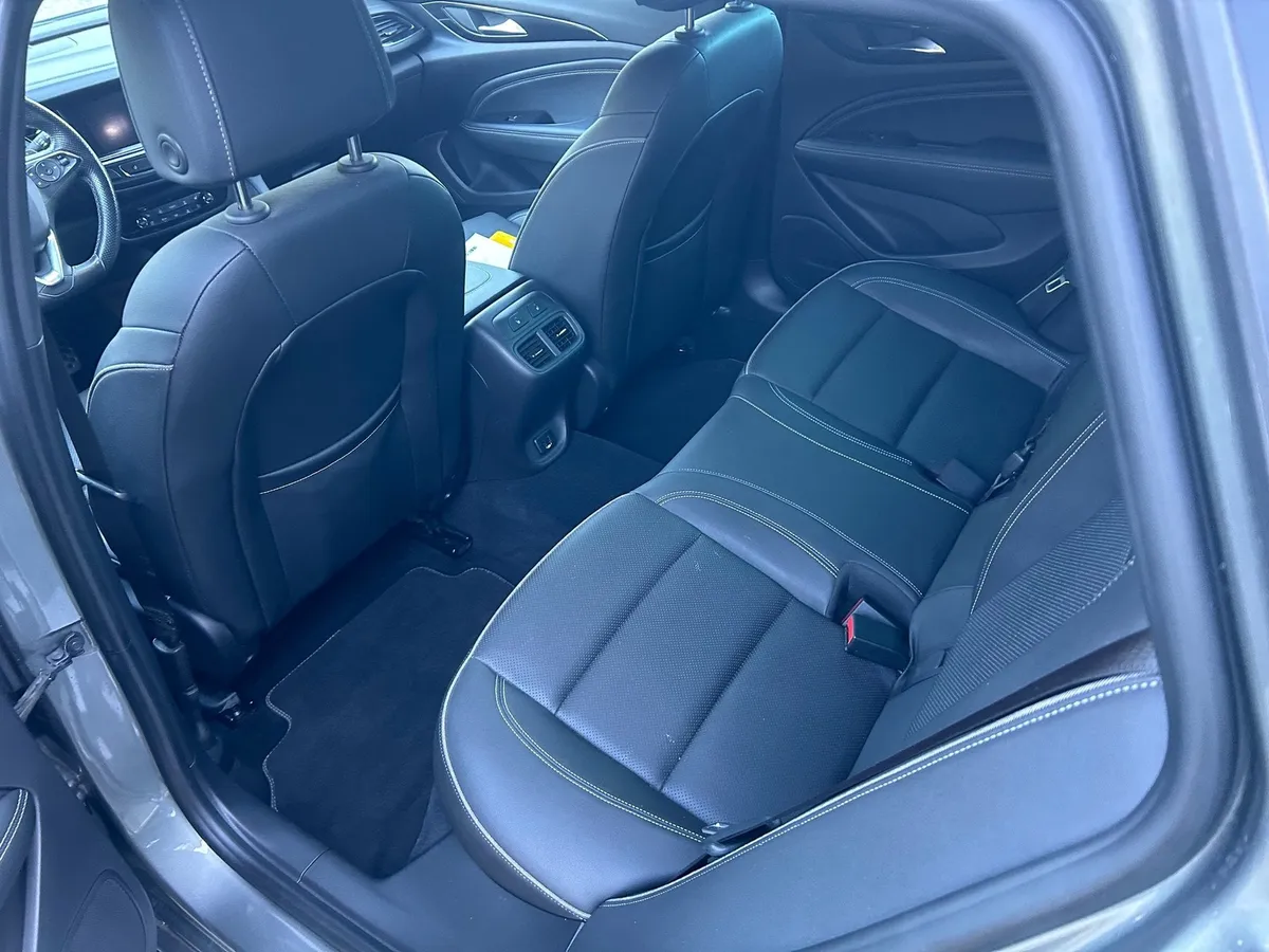 OPEL Insignia B 20NFT — zdjęcie 12