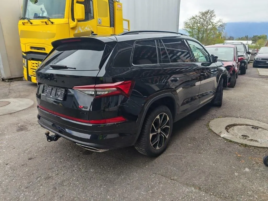 SKODA Kodiaq 2.0 TSI 4x4 RS, 245 HP