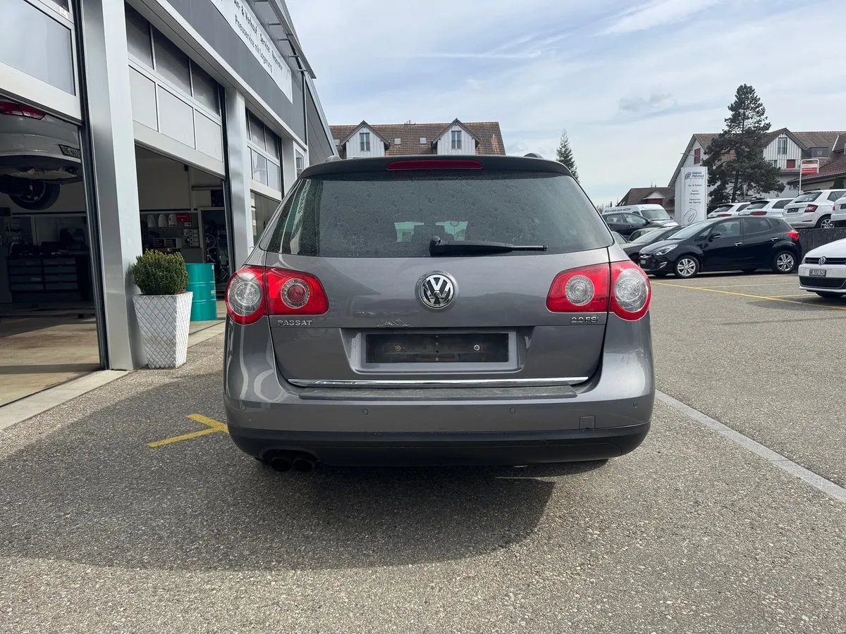 VW Passat Var.2.0T Sport — zdjęcie 9