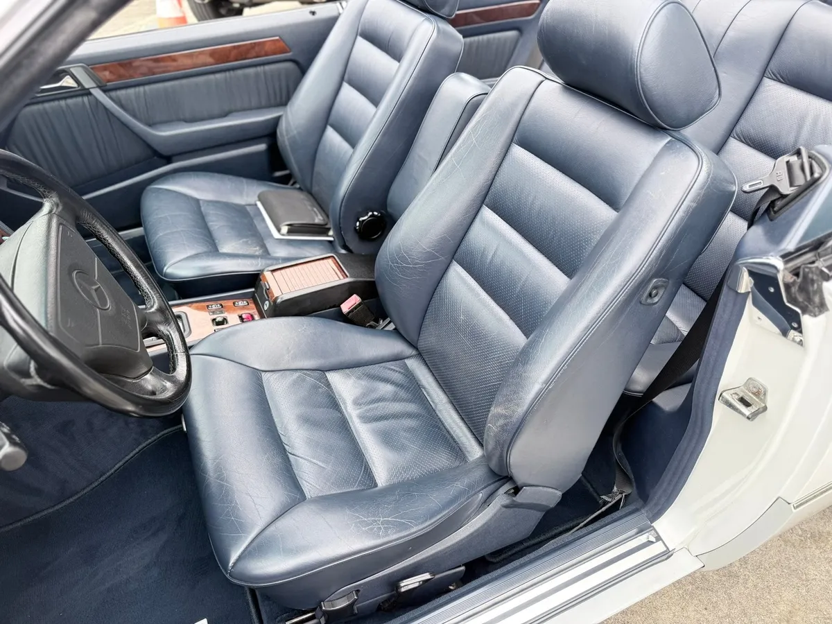 MERCEDES-BENZ 300 CE-24 — zdjęcie 11
