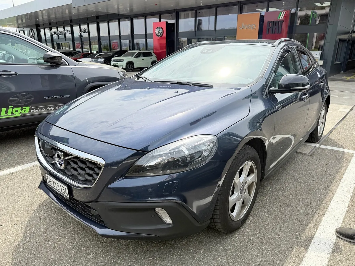 VOLVO V40 CC T4 AWD — zdjęcie 6