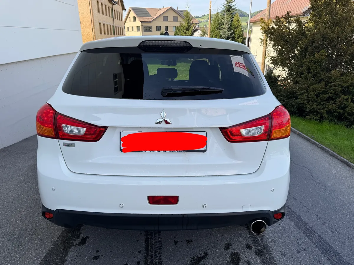MITSUBISHI ASX 2.2 DiD — zdjęcie 8