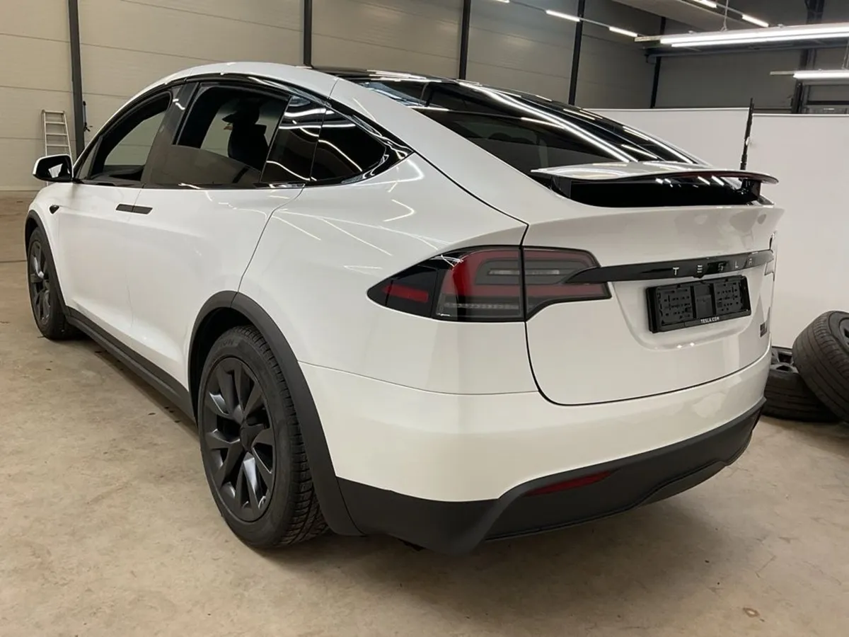 TESLA Model X — zdjęcie 3