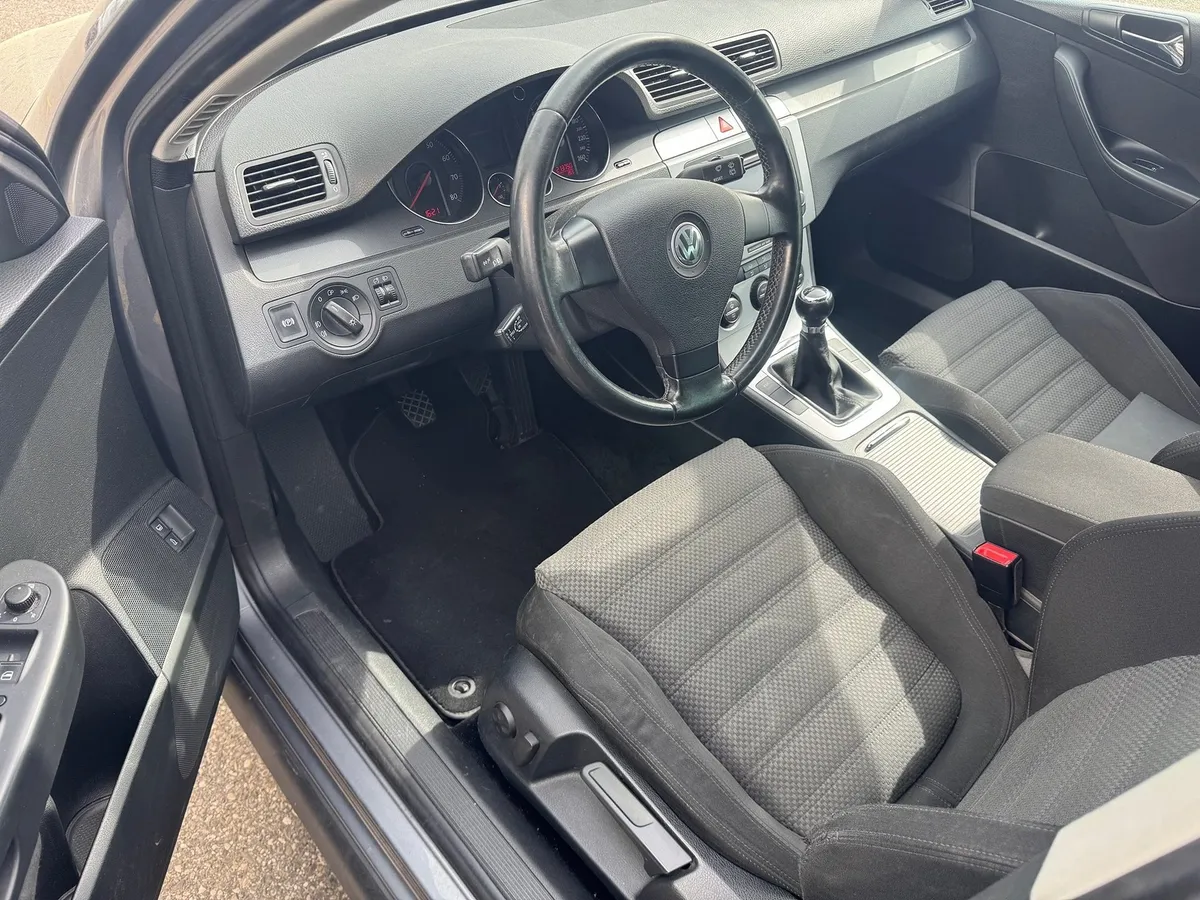 VW Passat Var.2.0T Sport — zdjęcie 12