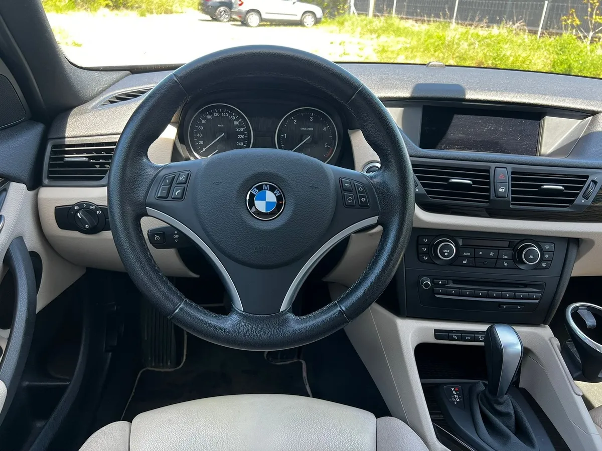 BMW X1 xDrive23d — zdjęcie 10