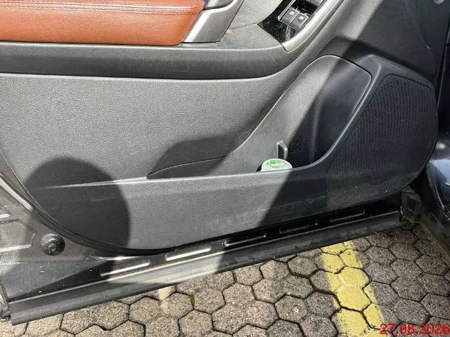 Subaru Forester Station 2.0 XT Sport, 240 PS — zdjęcie 11