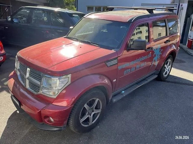 Dodge Nitro SXT 2.8, 177 HP — zdjęcie 3