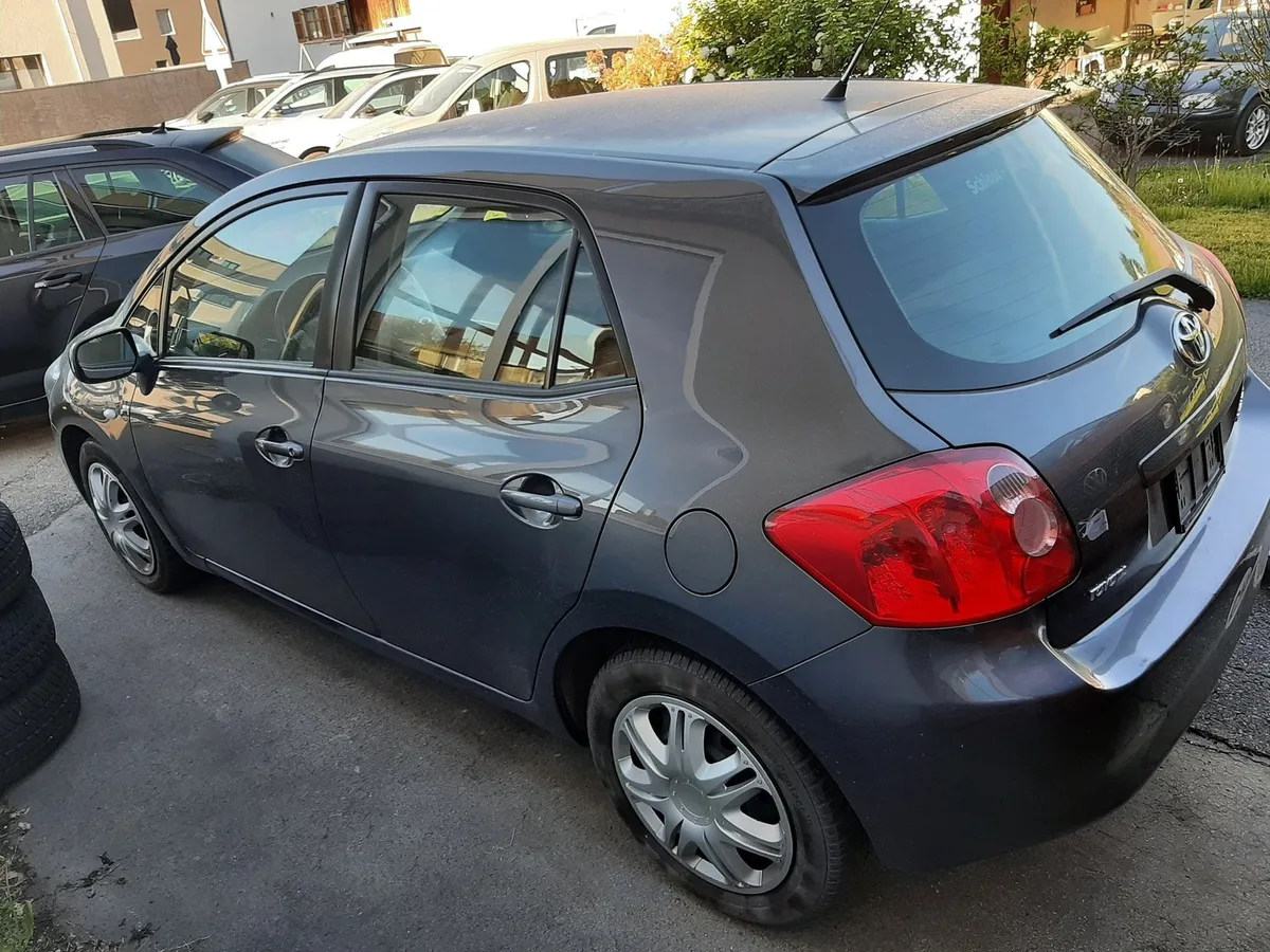 TOYOTA Auris 2.0 DPF — zdjęcie 3