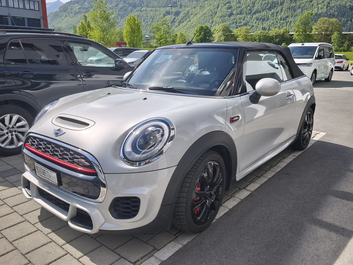 MINI Cooper "John Cooper Works"