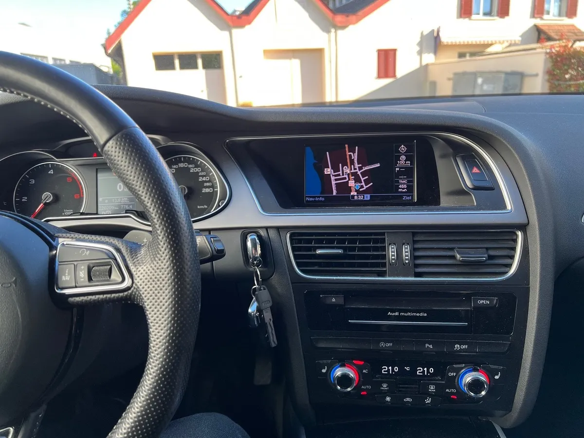 AUDI A4 Avant 2.0TDI — zdjęcie 11
