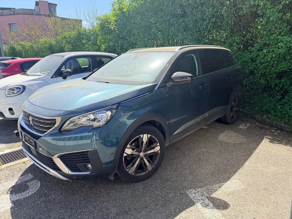 PEUGEOT 5008 1.2i STT — zdjęcie 2