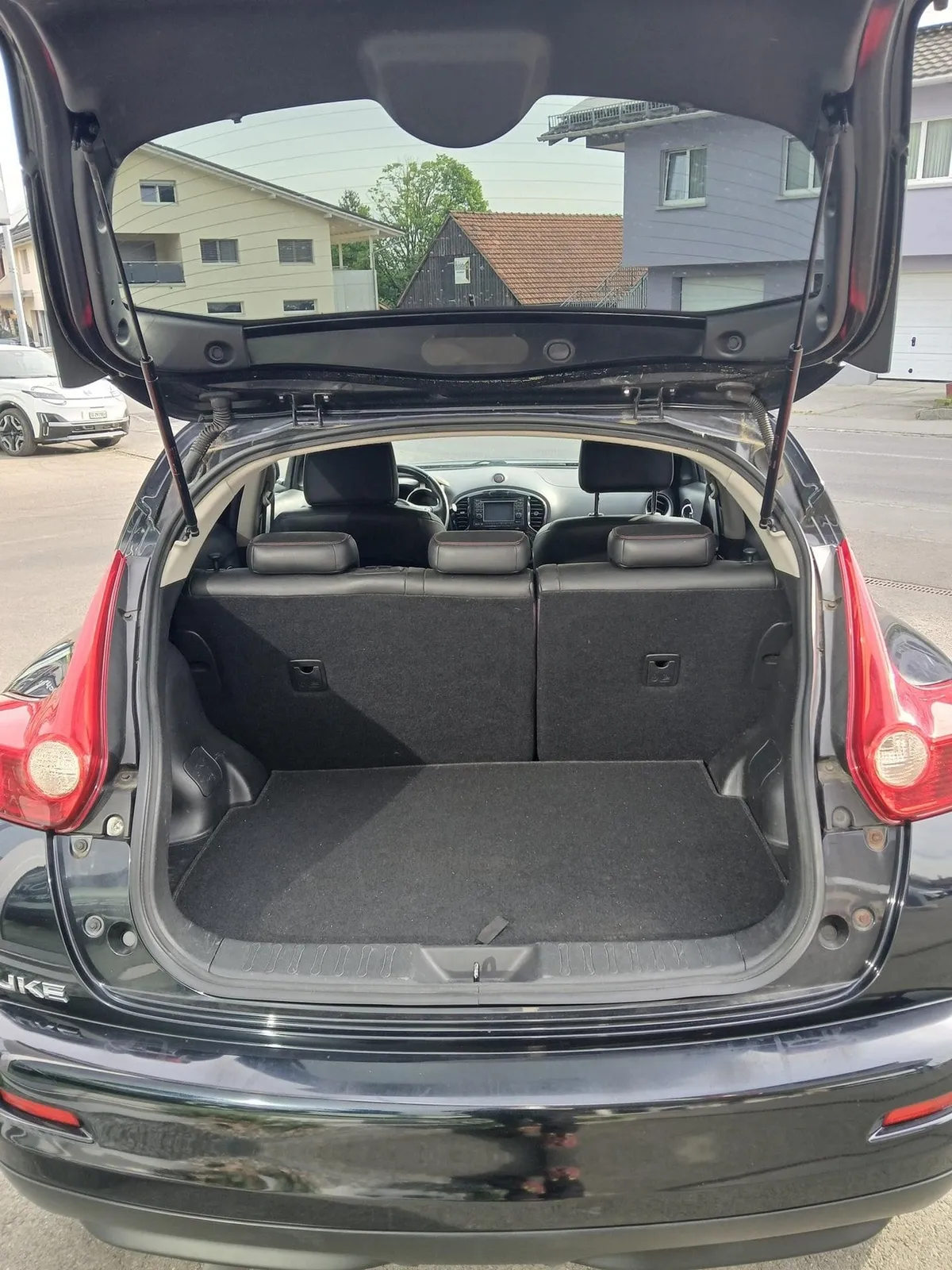 NISSAN Juke 4x4 AT — zdjęcie 13