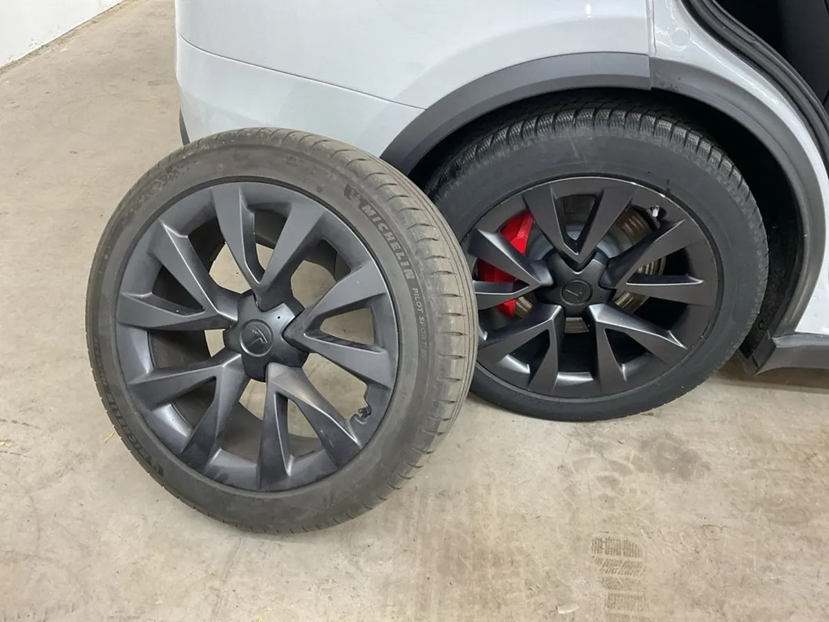 TESLA Model X — zdjęcie 4