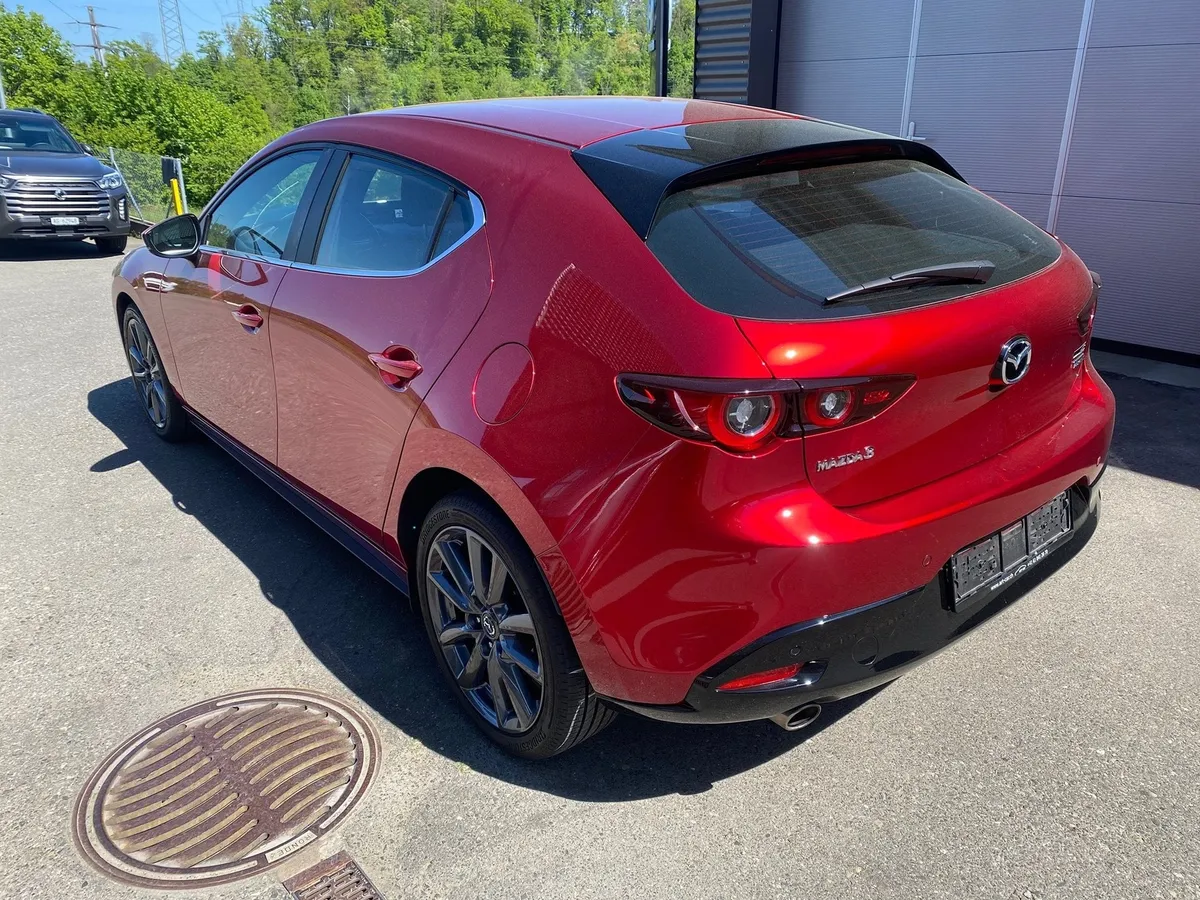 MAZDA 3 G150 HB AT — zdjęcie 3