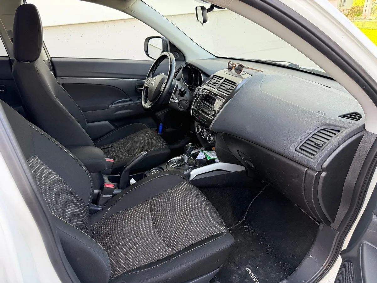 MITSUBISHI ASX 2.2 DiD — zdjęcie 13