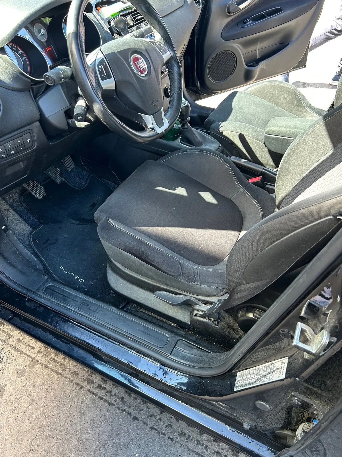 FIAT Punto 1.2 8V — zdjęcie 14