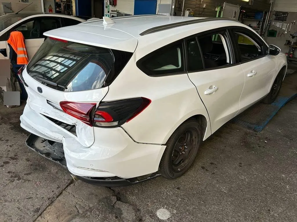 FORD Focus 1.0 MHEV Titanium A, 155 HP — zdjęcie 3