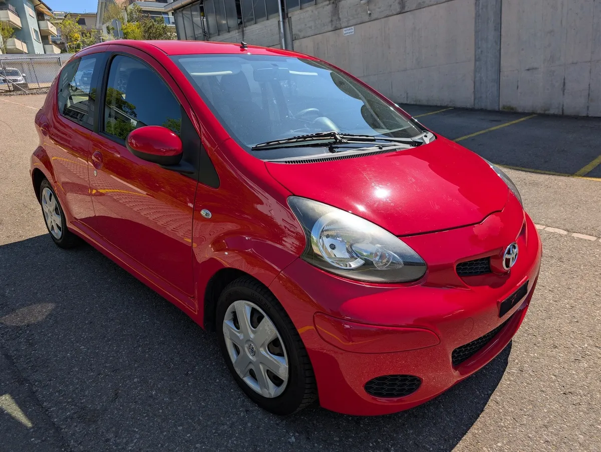 TOYOTA AYGO 1.0 — zdjęcie 7