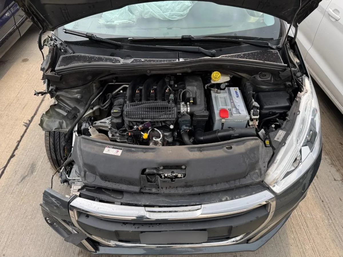 Peugeot 208 208 1.2, 82 PS — zdjęcie 10