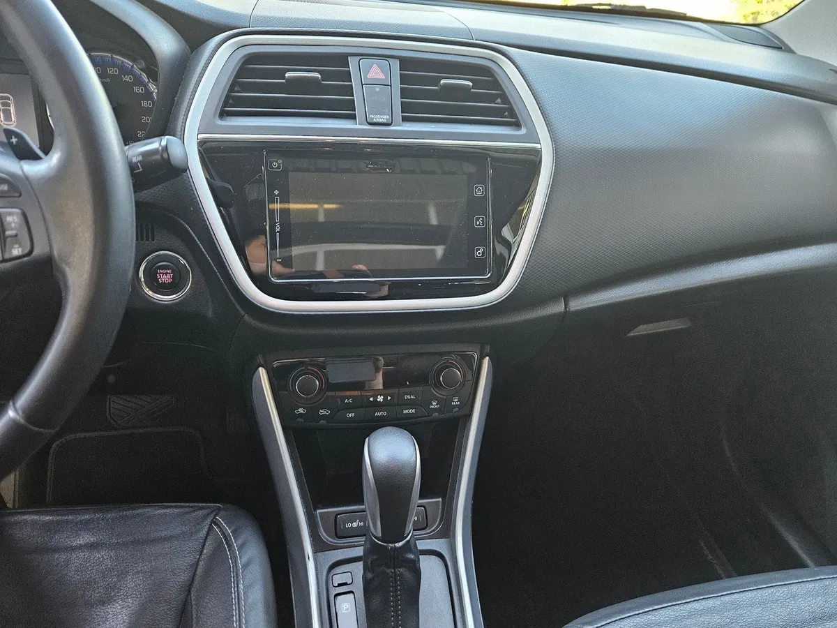 SUZUKI SX4S-CROSS1.6 4WD — zdjęcie 11