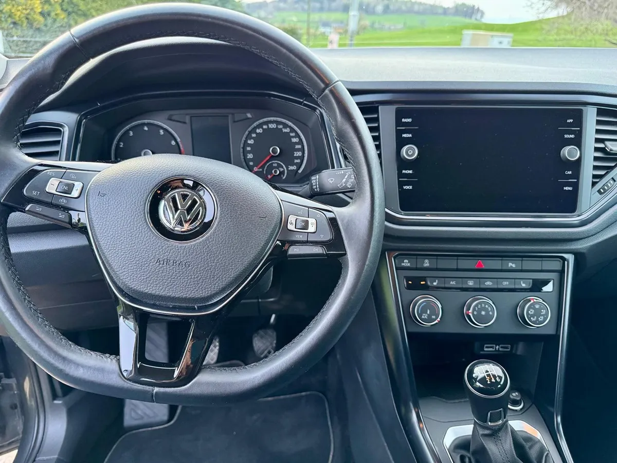 VW T-Roc 1.0 TSI — zdjęcie 11