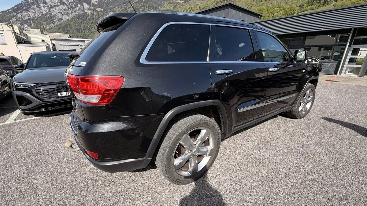 JEEP GrandCherokee 5.7 — zdjęcie 4