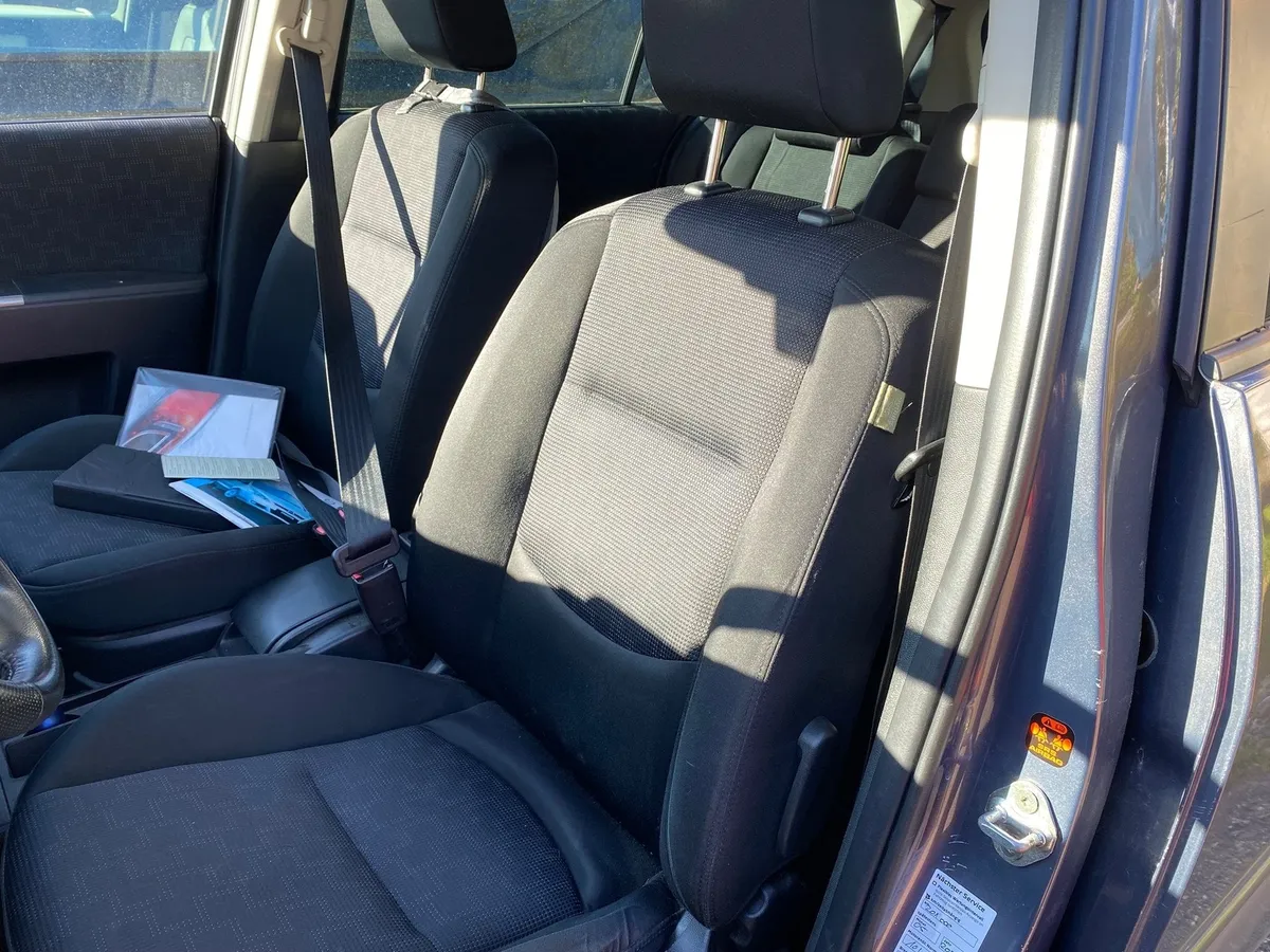 MAZDA 5 2.0 — zdjęcie 11